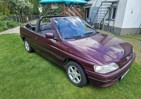 Ford Escort cena 3800 przebieg: 113150, rok produkcji 1993 z Golub-Dobrzyń małe 781